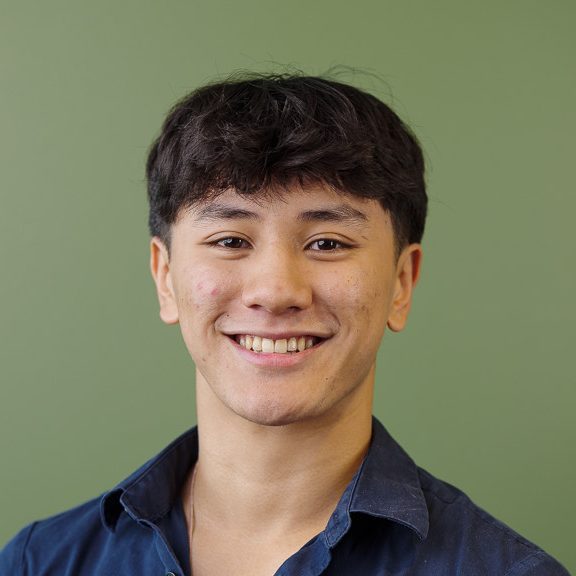 profile-Brandon Labrador